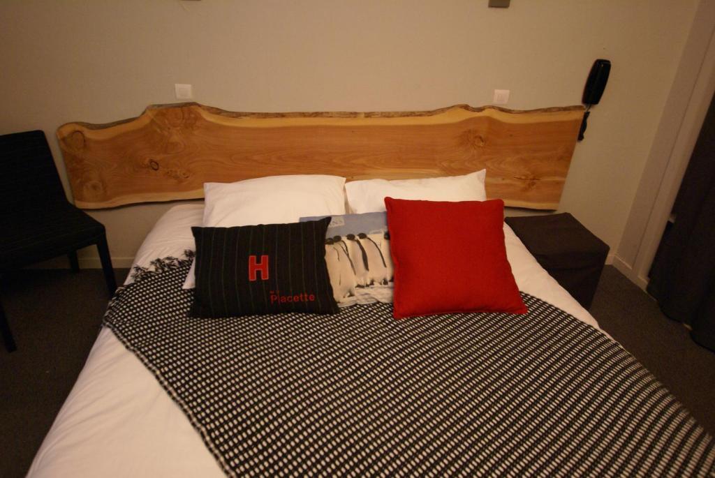 Hotel De La Placette Barcelonnette Δωμάτιο φωτογραφία