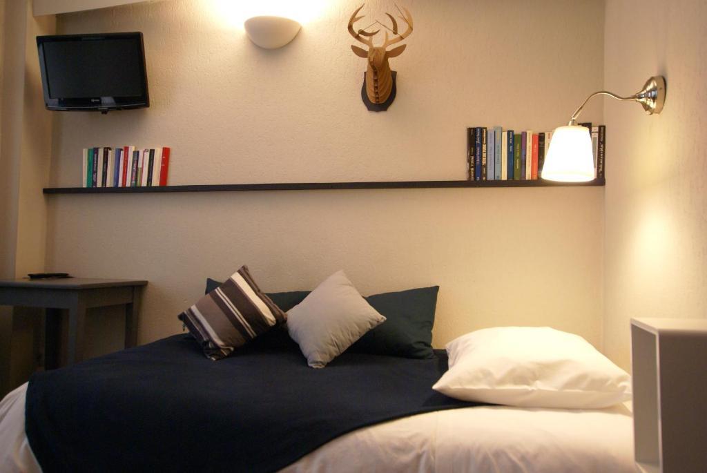 Hotel De La Placette Barcelonnette Δωμάτιο φωτογραφία