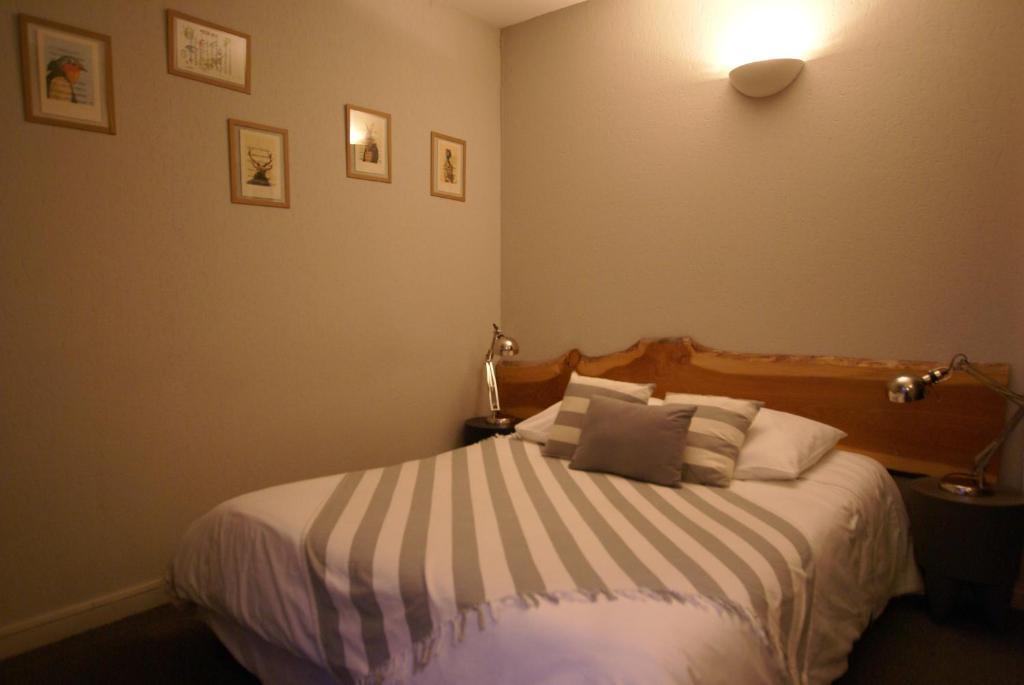 Hotel De La Placette Barcelonnette Δωμάτιο φωτογραφία